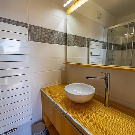 Confort Moderne 2 + Coin Montagne, 6 Pers, Proche Pistes - Fr-1-352-61 Appartement *